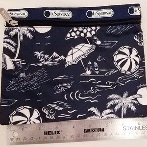 Lesportsac Hawaii Navy + White pouch. NWOT Rare!
